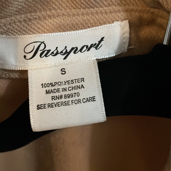 Jacket size small - Picture 2 of 3